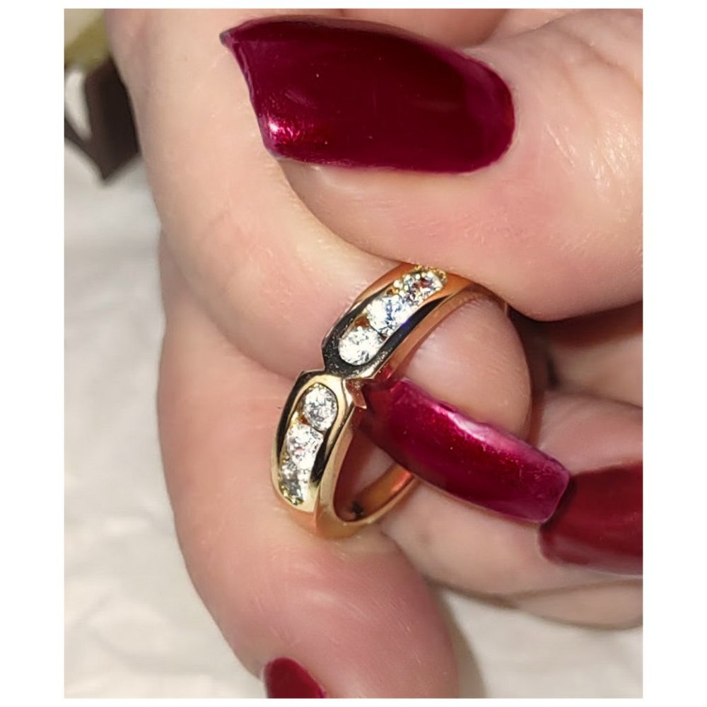 Gold Fashion Ring w/ Round Pave Crystals